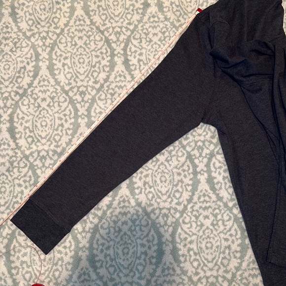 🦋5/$25 St. John’s Bay Charcoal Turtleneck shirt - Picture 3 of 6